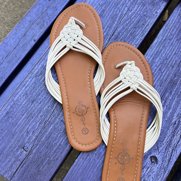 SOLD Worn Women’s Sandals - Picture 2 of 3